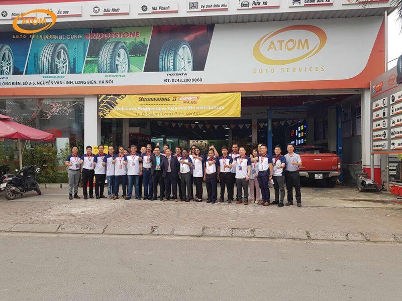 ATOM Auto Services (B-Select Long Biên) tạo “ấn tượng” mạnh đến bạn bè quốc tế