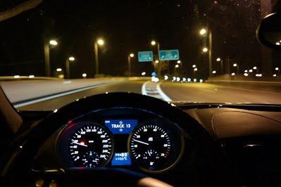 10 bí kíp lái xe an toàn vào ban đêm không thể bỏ qua