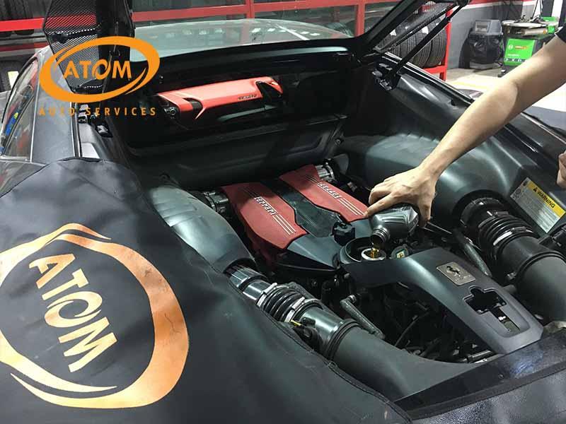 Thay dầu nhớt tại ATOM Premium Auto Services để được đảm bảo từ chất lượng đến giá thành