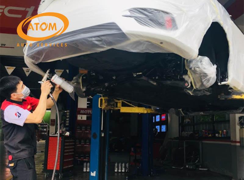ATOM Premium Auto Services cung cấp dịch vụ sơn phủ gầm xe ô tô tốt nhất hiện nay