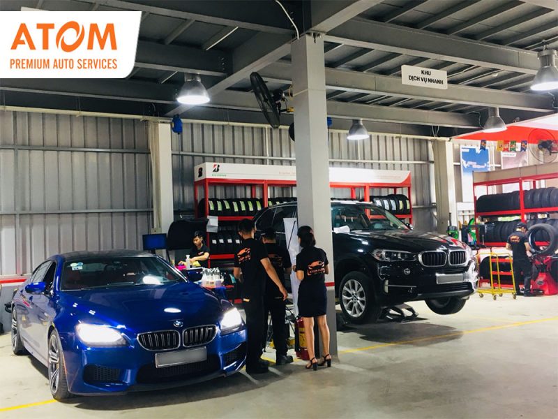 Đội ngũ kỹ thuật viên tại ATOM Premium Auto Services có tay nghề cao giúp phát hiện lỗi nhanh, xử lý chính xác