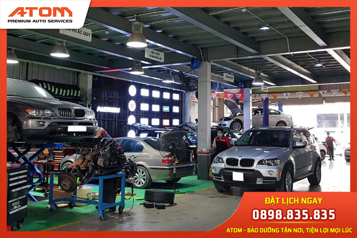 Nên lựa chọn bảo dưỡng xe BMW 320i tại các trung tâm uy tín để đảm bảo chất lượng và tối ưu chi phí (Ảnh: Nguồn ATOM)